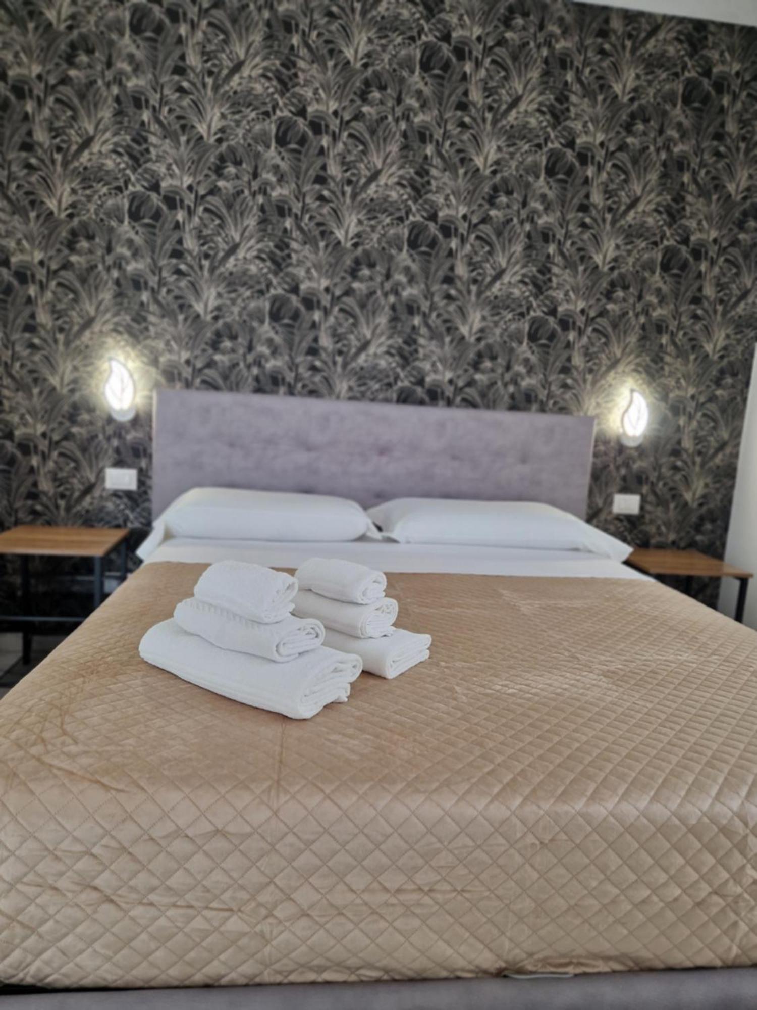 Hotel Eden Lamezia Terme Zewnętrze zdjęcie